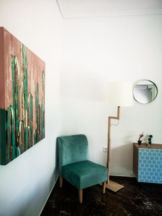 Explore Greece From Colorful City Centre Apartment Chalkida Exterior photo